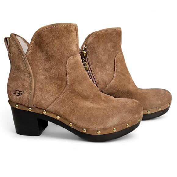 UGG Women’s Suede Studded Clog Ankle Boots Tan Size 8 Shearling Lined Zip - Picture 1 of 8